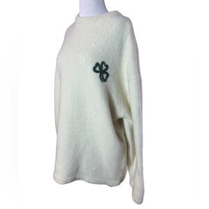Irelandseye 100% Pure New Lambswool Knit Crew Neck Sweater with clover design